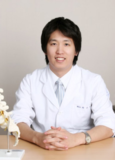 자생척추관절연구소 하인혁 원장