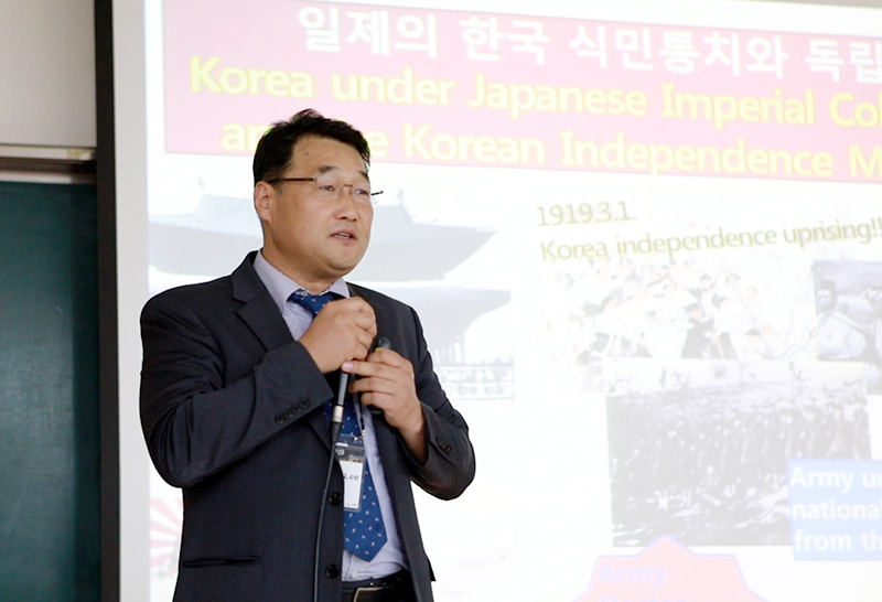 [사진설명] 국민대학교 이계형 교수가 지난 19일 전북대학교에서 열린 ‘제15회 국제 동아시아 과학사회의’에서 강연을 진행하고 있다