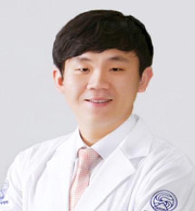 최철우 교육수련부장